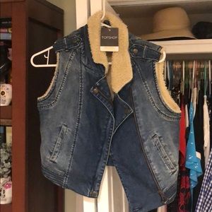 TOP SHOP denim vest with sherling